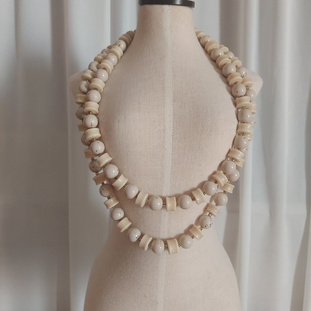 Vintage Japan stamp Lucite 1930’s Double Strand Chocked Necklace Costume Jewelry